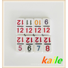 Double domino de thème de numéro 12 coloré avec la boîte en cuir